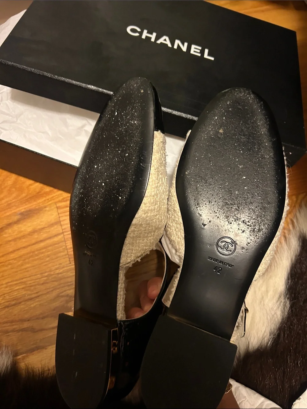 CHANEL Black Patent Leather and Cream Tweed Slingback Flats